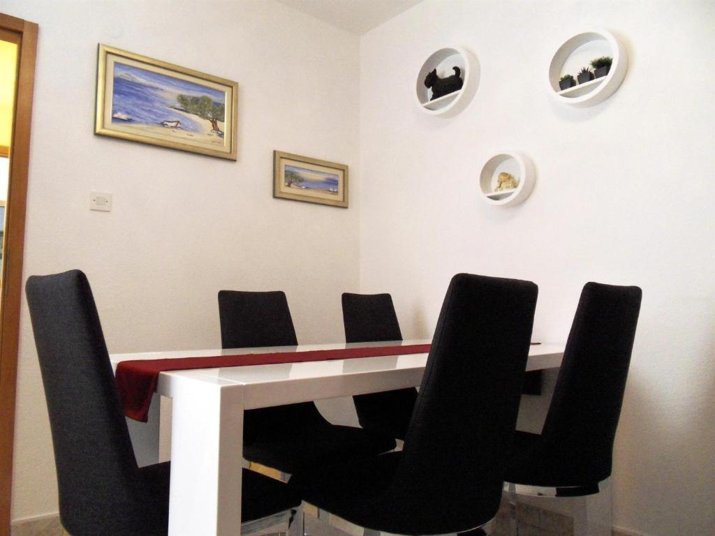 Apartments Varos Split Bilik gambar