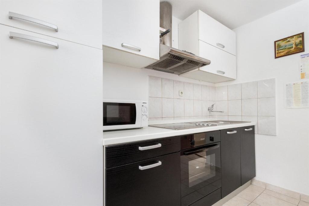 Apartments Varos Split Bilik gambar