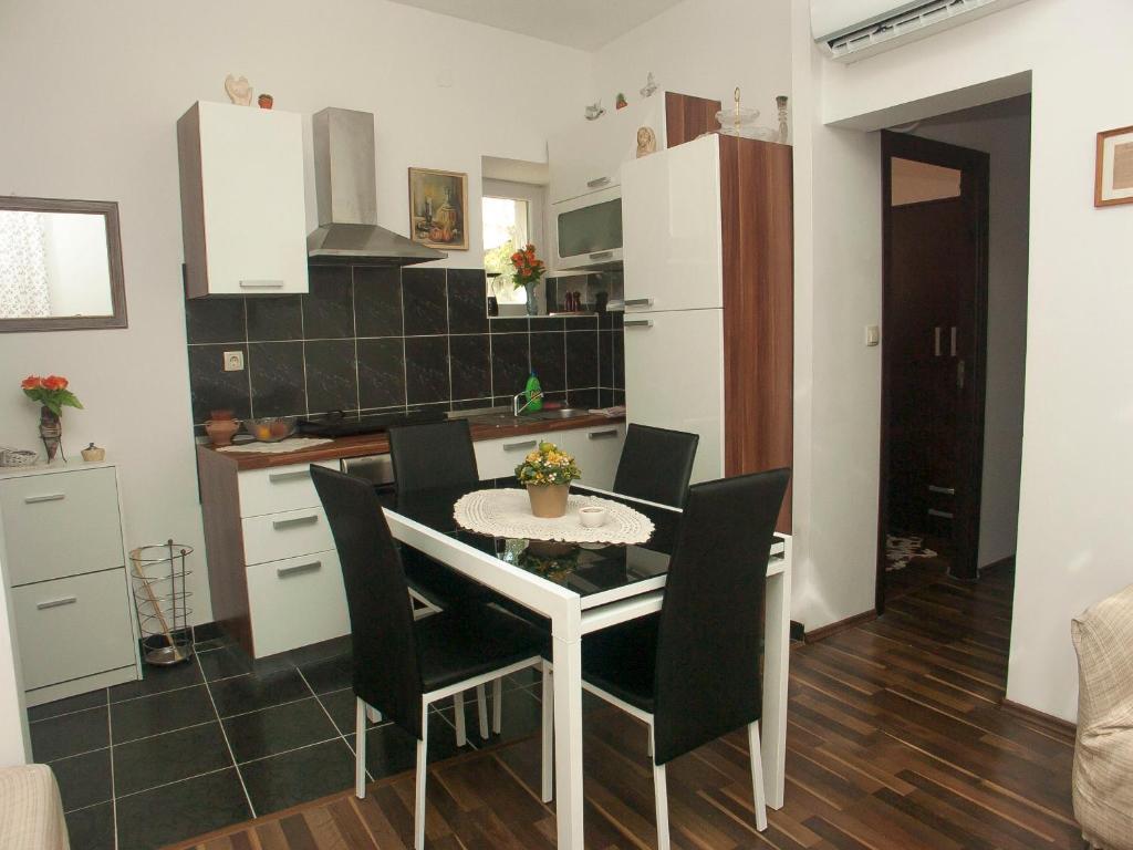 Apartments Varos Split Bilik gambar